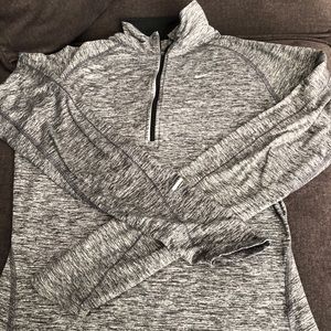 Nike drifit 3/4 zip pullover